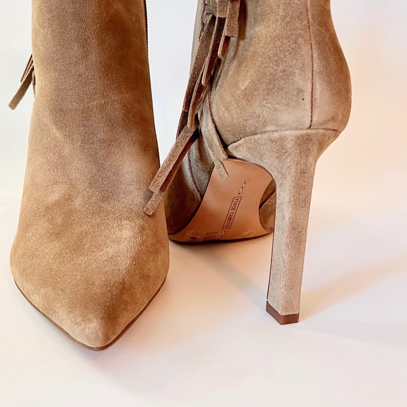 Vince Camuto tan suede fringed booties size 8.5M - Picture 5 of 6